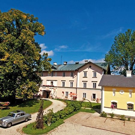 Schlosshotel Zamek Zdíkov Esterno foto